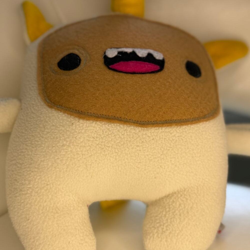Unique Sean Toys Domo Inspired Plush - Pre-loved - Picture 2 of 5
